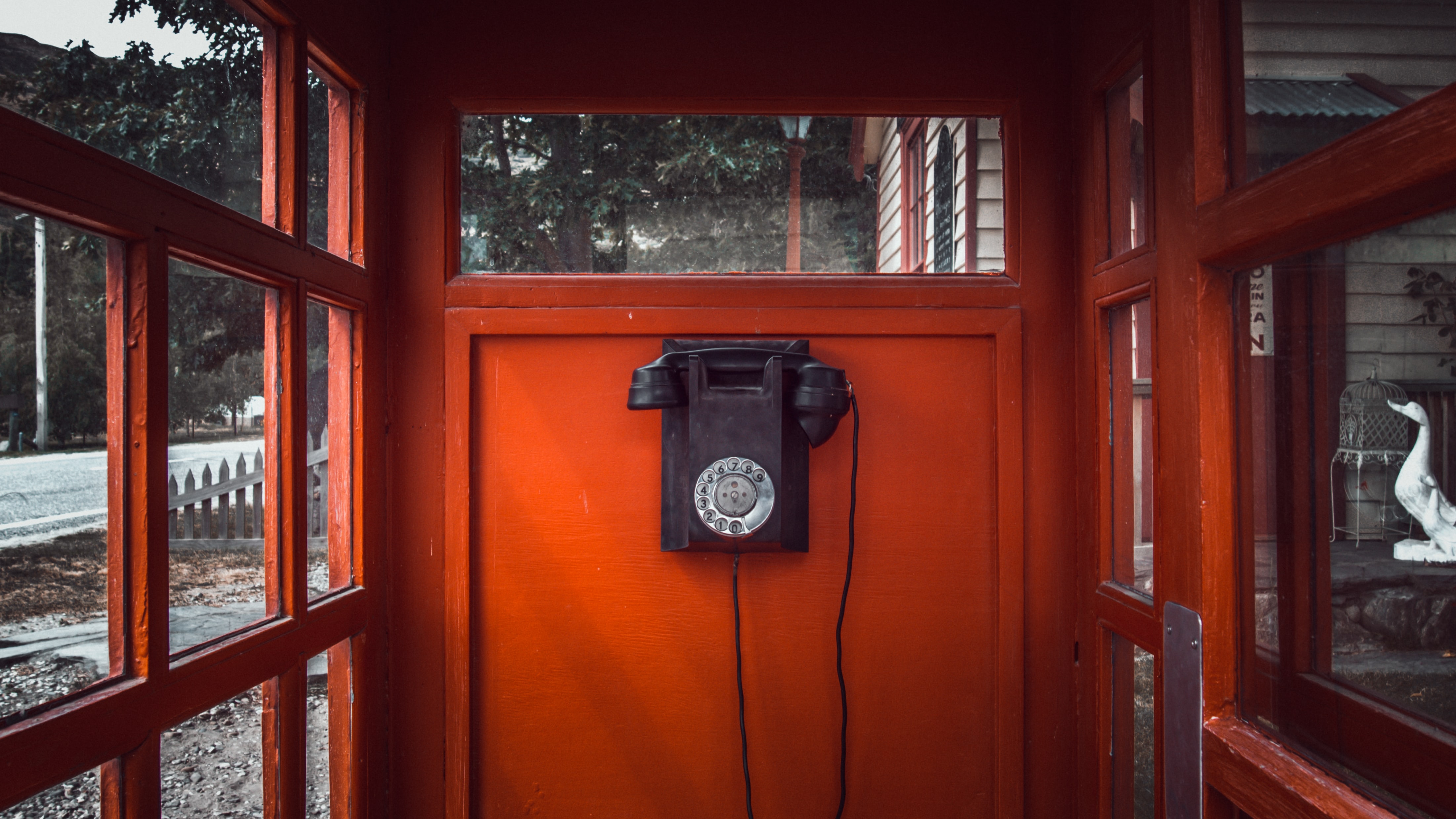 Phone booth